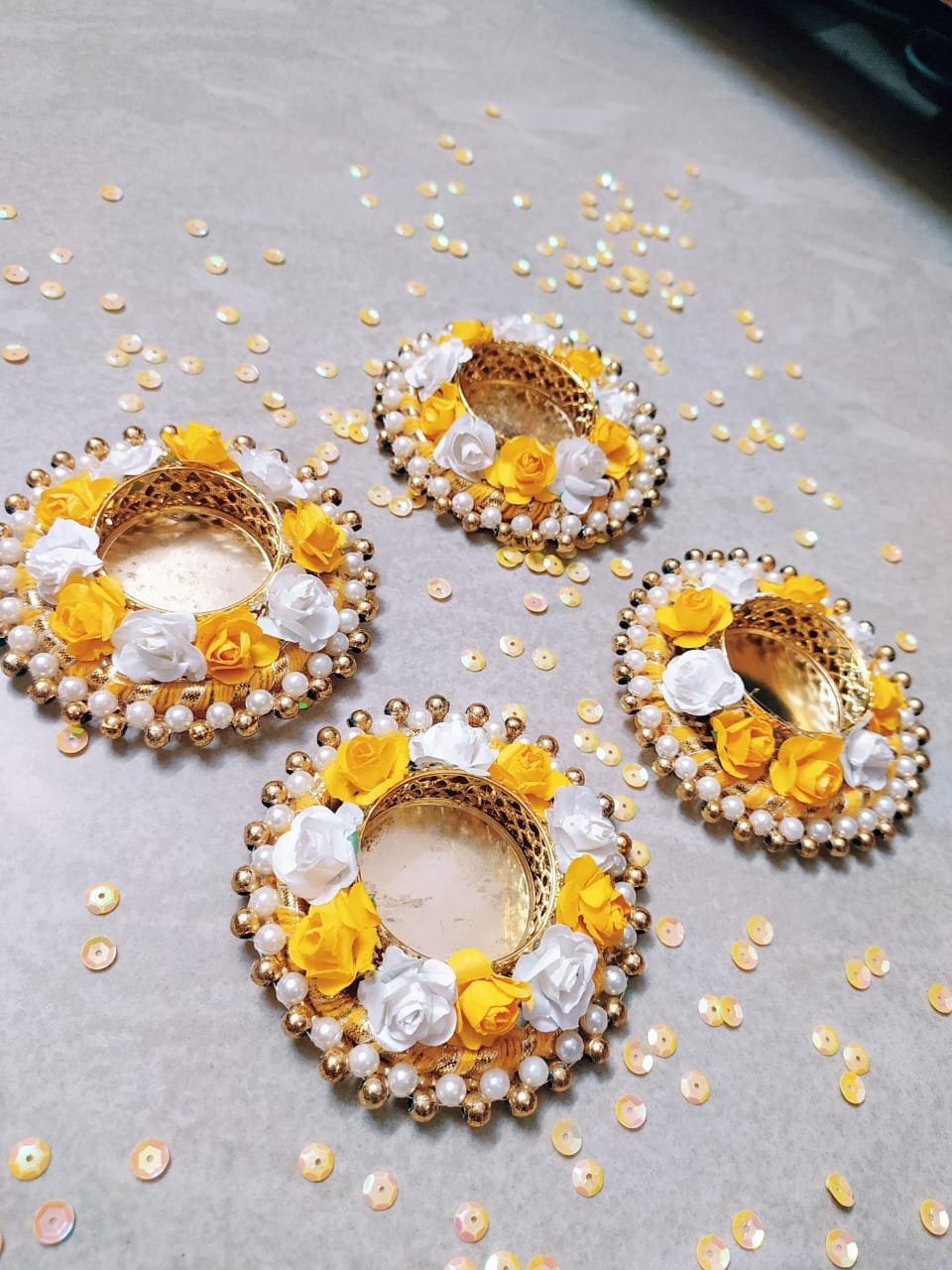 Daisy Bloom & Pearl Diyas